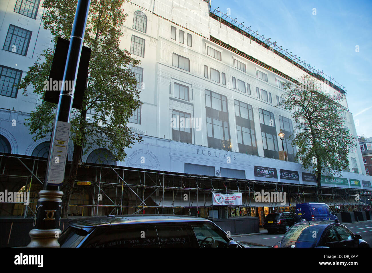 Screen protecting restoration of Publicis building, Baker Street, London, England, UK Stock Photo