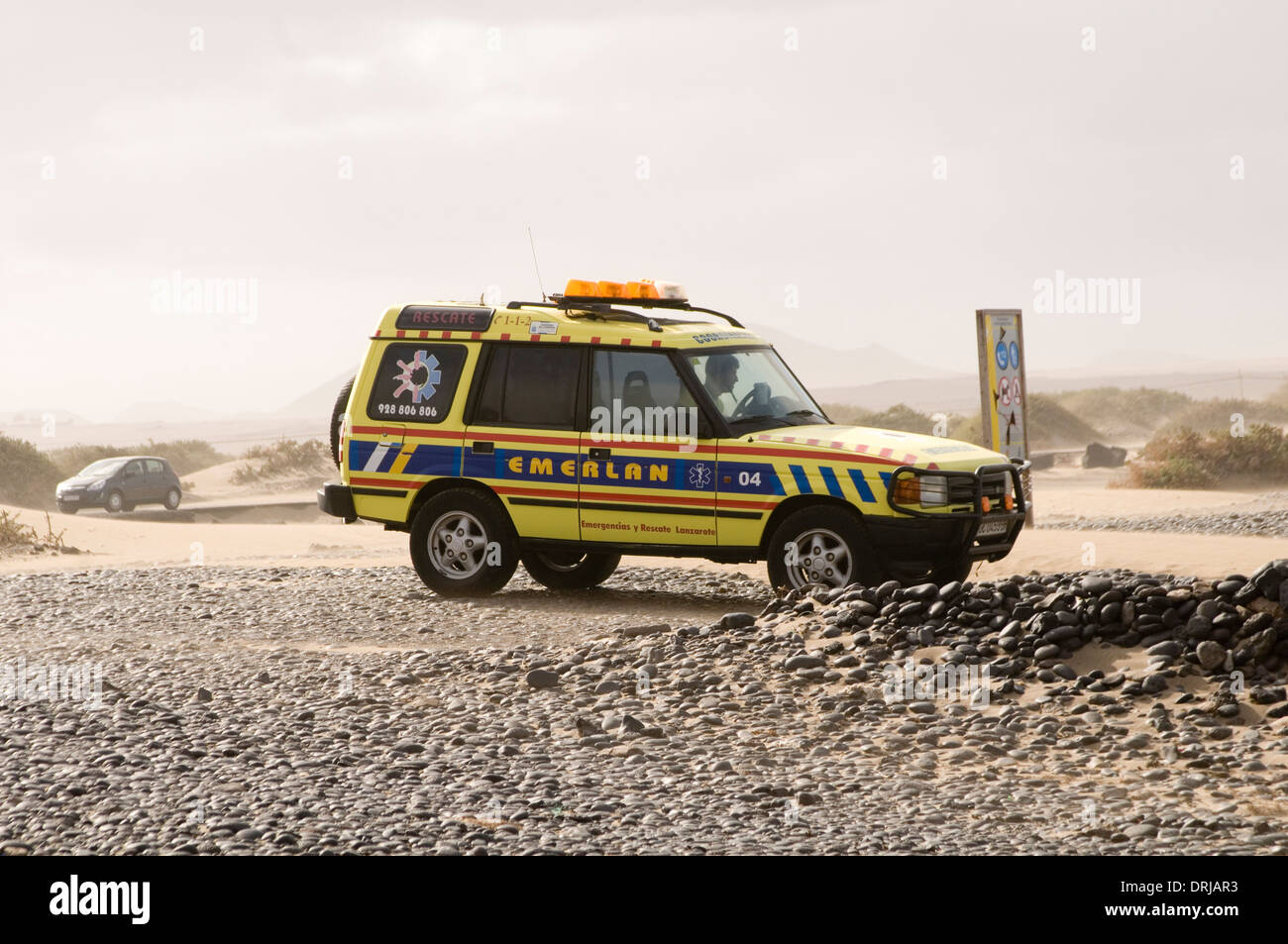Land Rover Discovery Lifeguard Life Guard 4x4 4 By X 4 Beach Land Rover Discovery Lifeguard Life Guard 4x4 4 By X 4 Beach