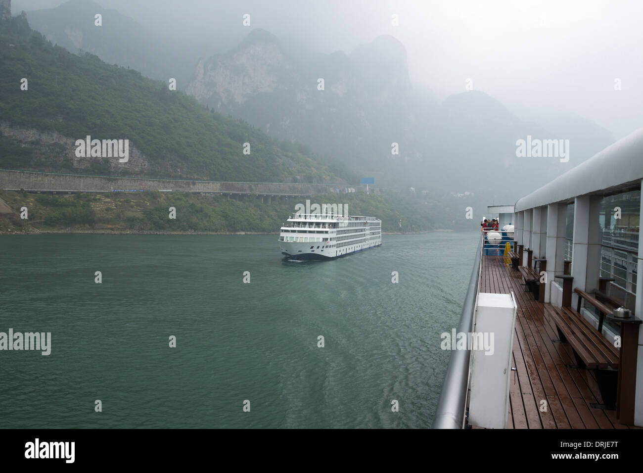 The yangtze river in china hi-res stock photography and images - Alamy