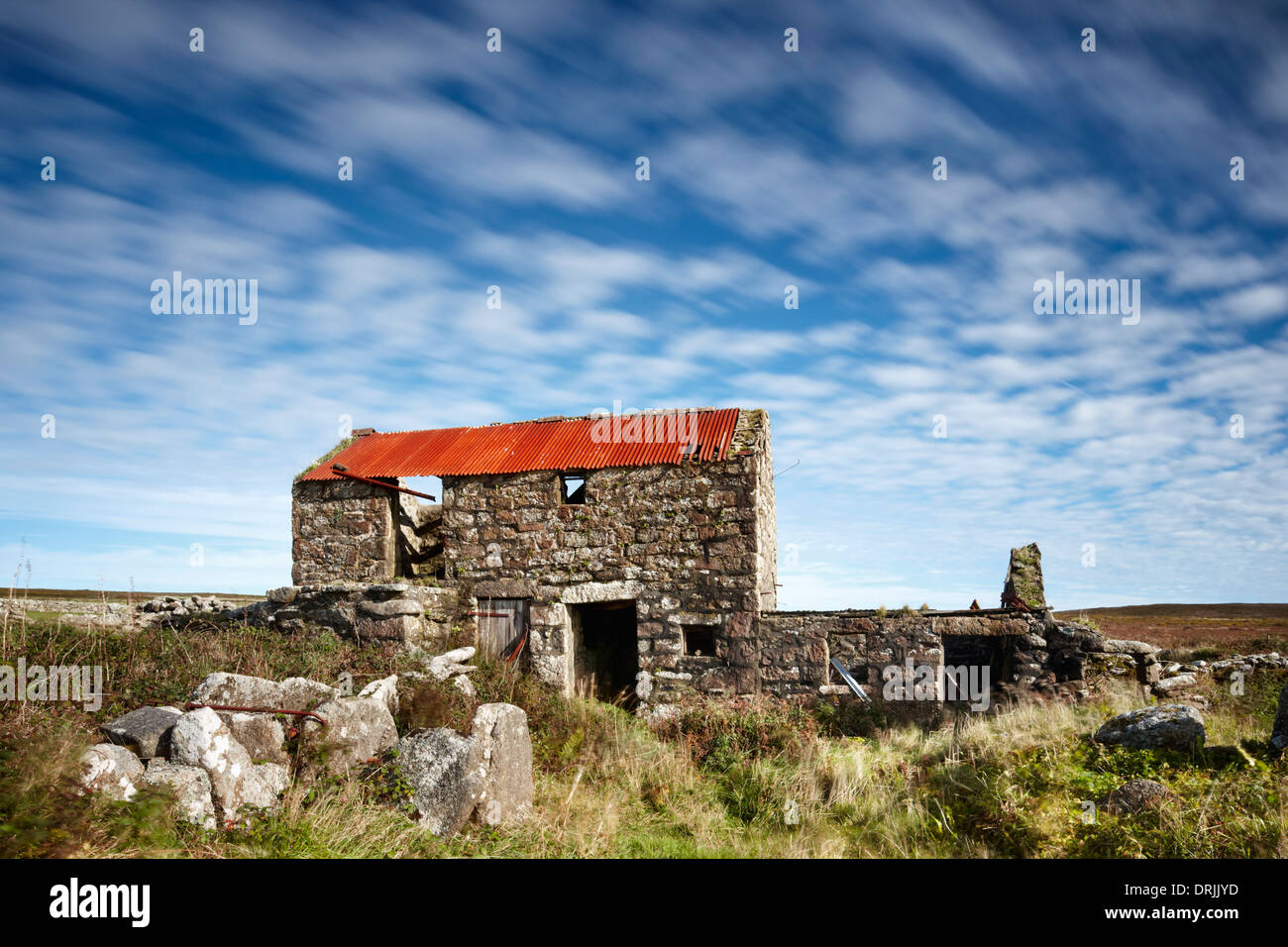 Derelict farm building on the West Penwith Moors Nr Bosullow and Men-An-Tol Stock Photo