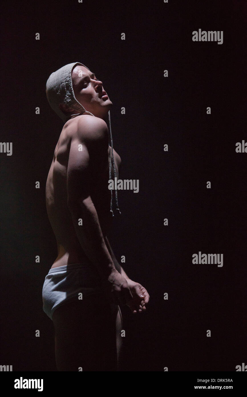 Solo dancer Paul White performs The Oracle by Meryl Tankard at the Queen  Elizabeth Hall, London, UK Stock Photo - Alamy