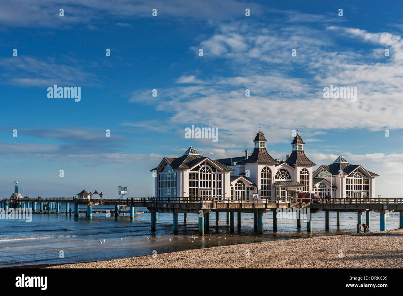 sellin-pier-hi-res-stock-photography-and-images-alamy