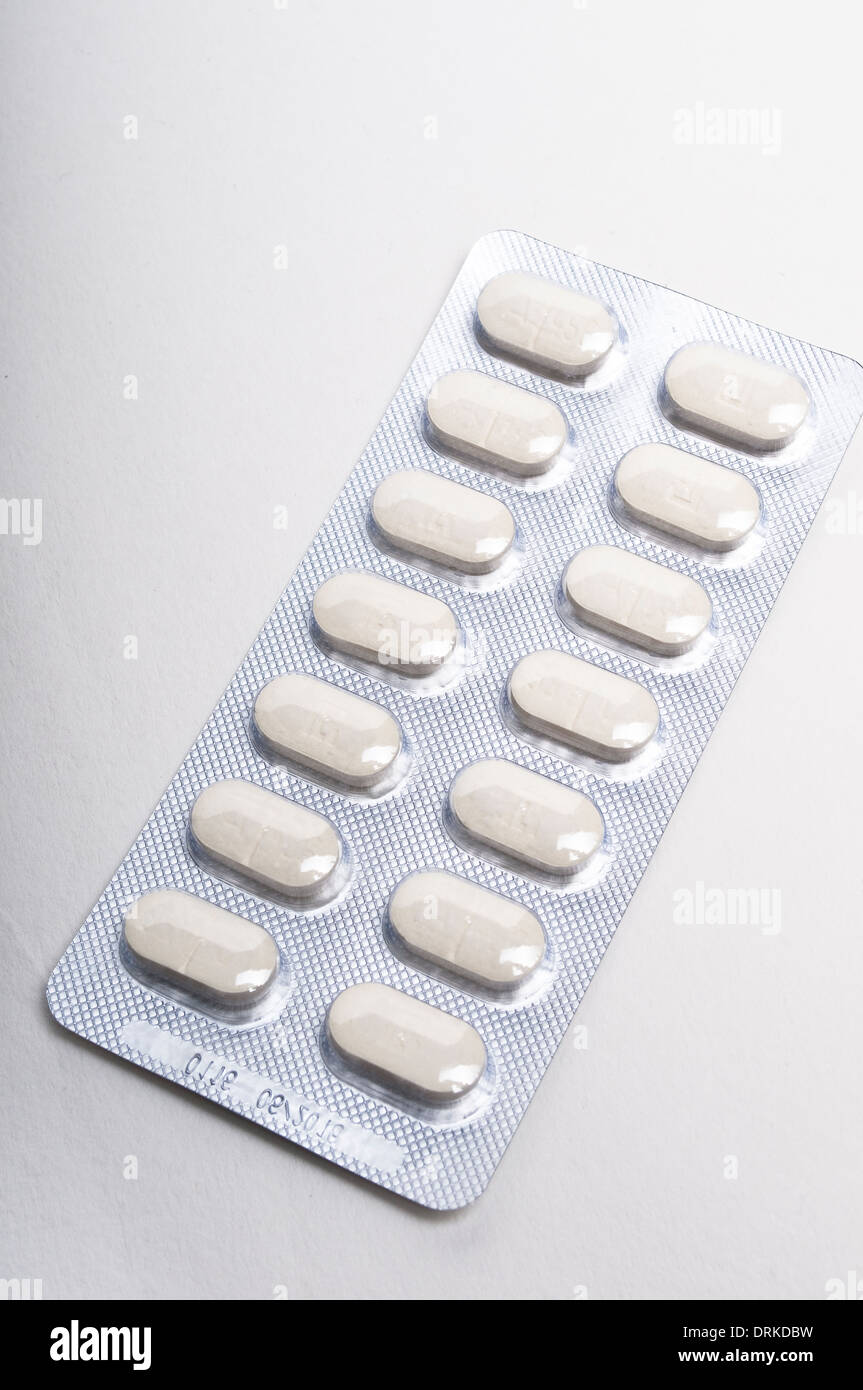 Naproxen tablets used to treat arthritis Stock Photo Alamy