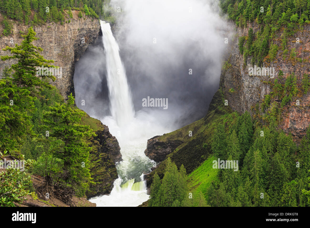 helmcken falls british columbia canada