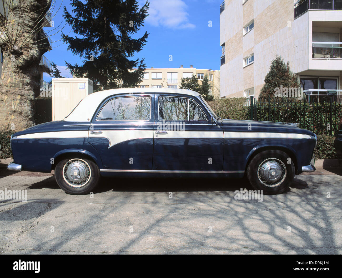 Peugeot 403 hi-res stock photography and images - Alamy