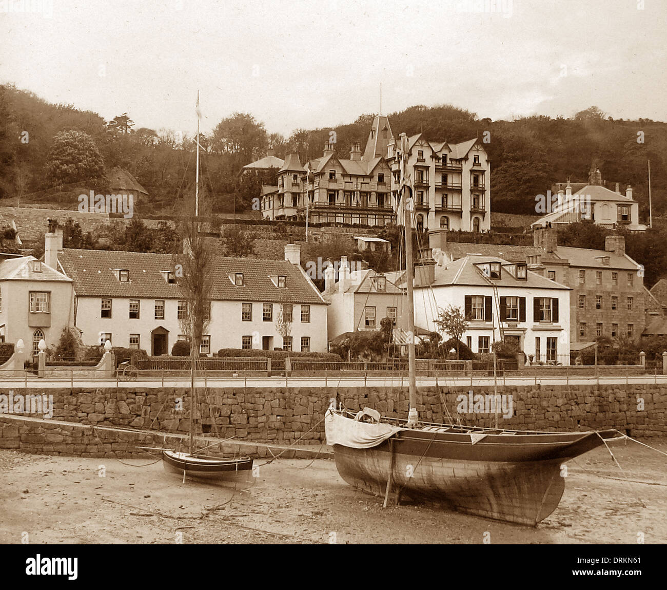Jersey Old Harbour Hi res Stock Photography And Images Alamy jersey-old-harbour-hi-res-stock-photography-and-images-alamy