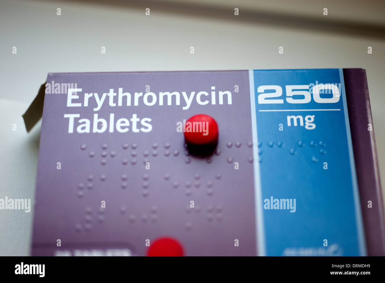 erythromycin tablets buy uk