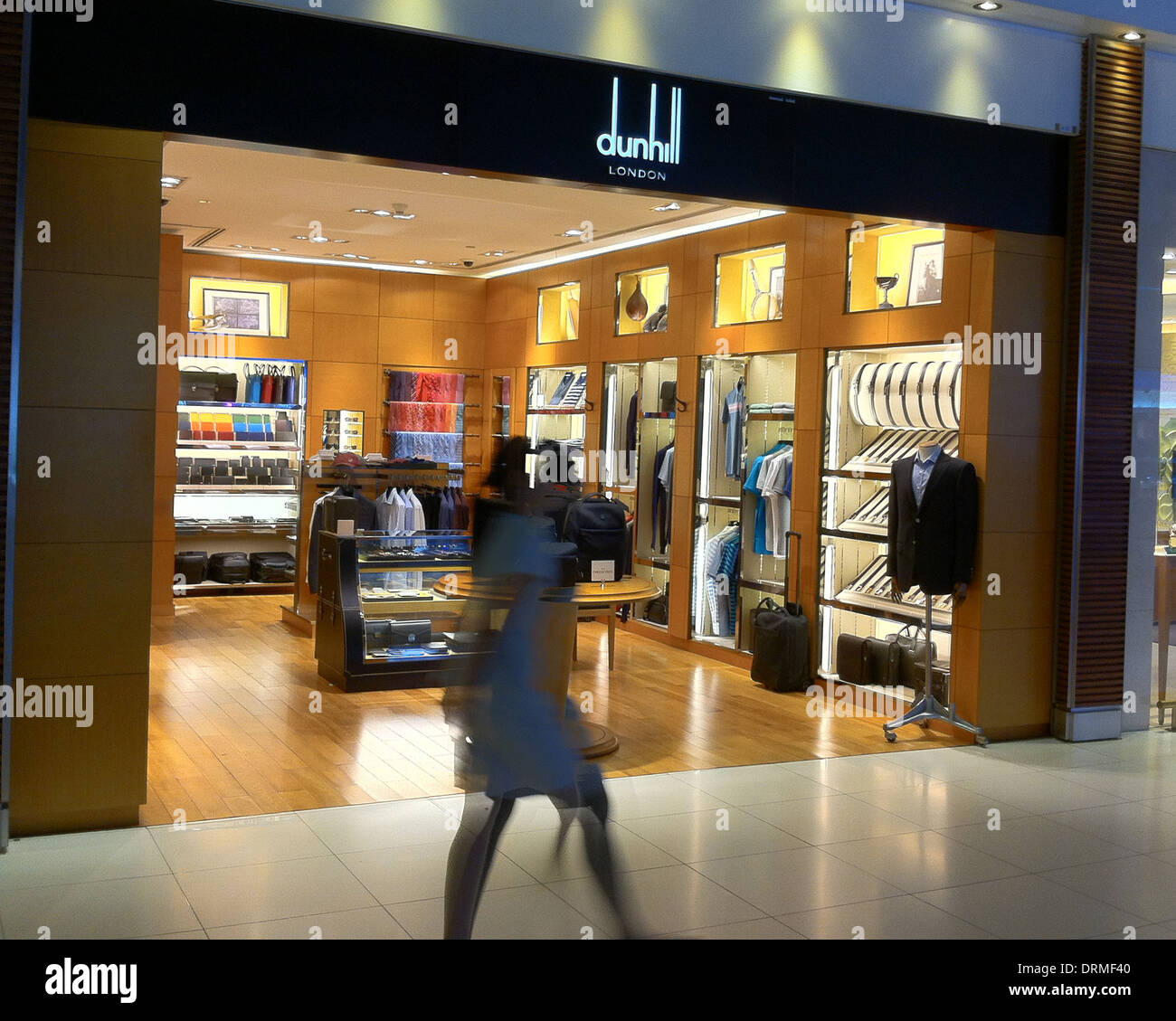 Featured store: Dunhill Ginza flagship store in Tokyo - Inside