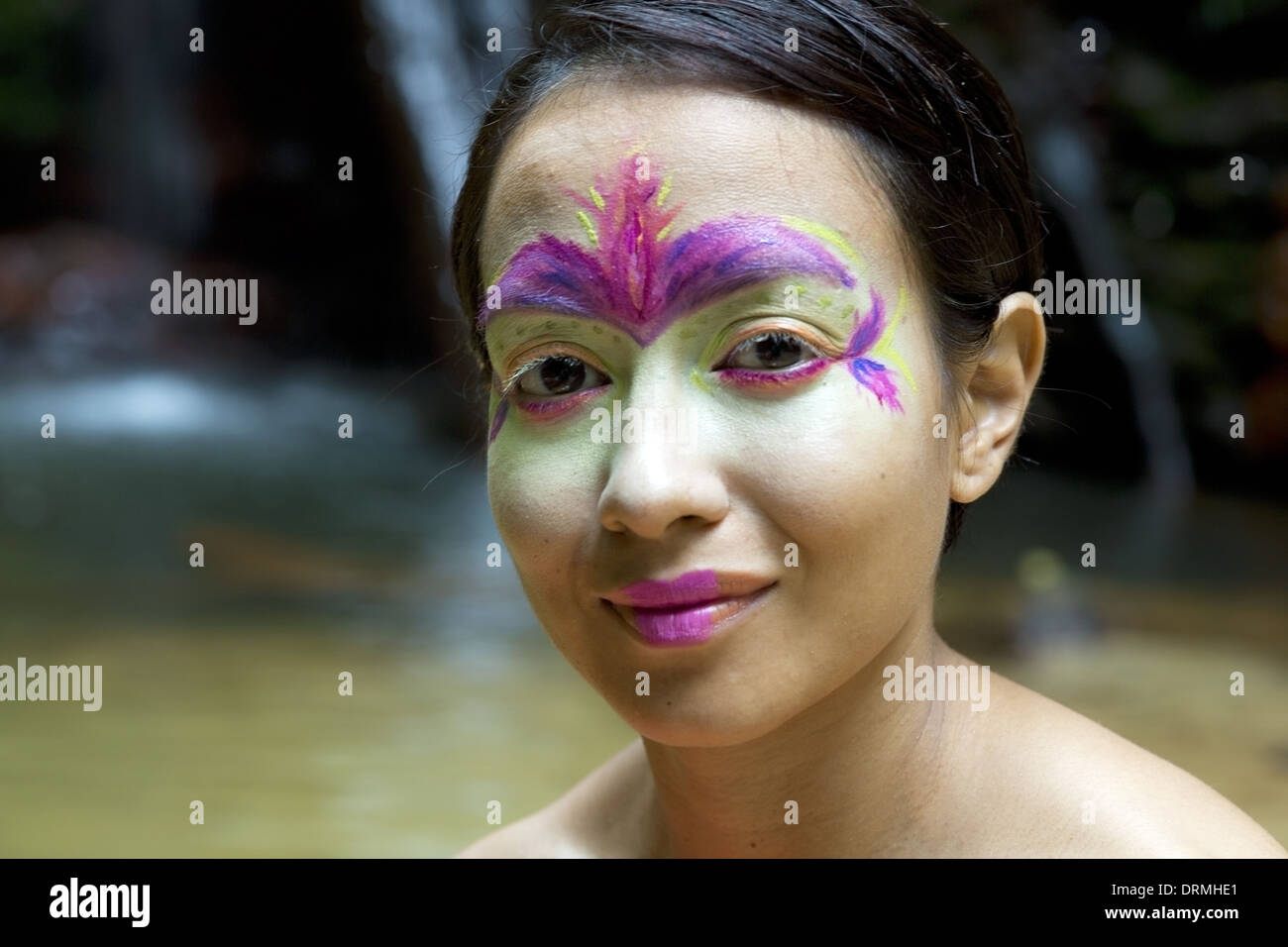 Borneo Rainforest Tribal Culture Face Painting Stock Photo Alamy