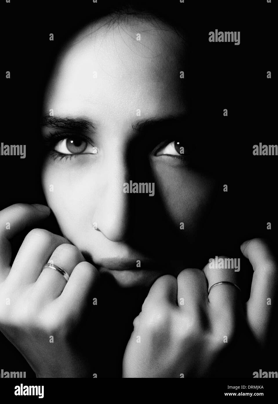 Dark haired brunette hi-res stock photography and images - Alamy