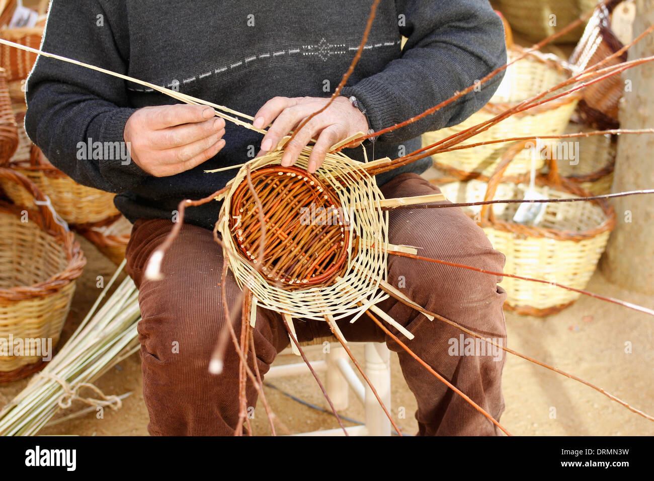 Basketmaking hi-res stock photography and images - Alamy