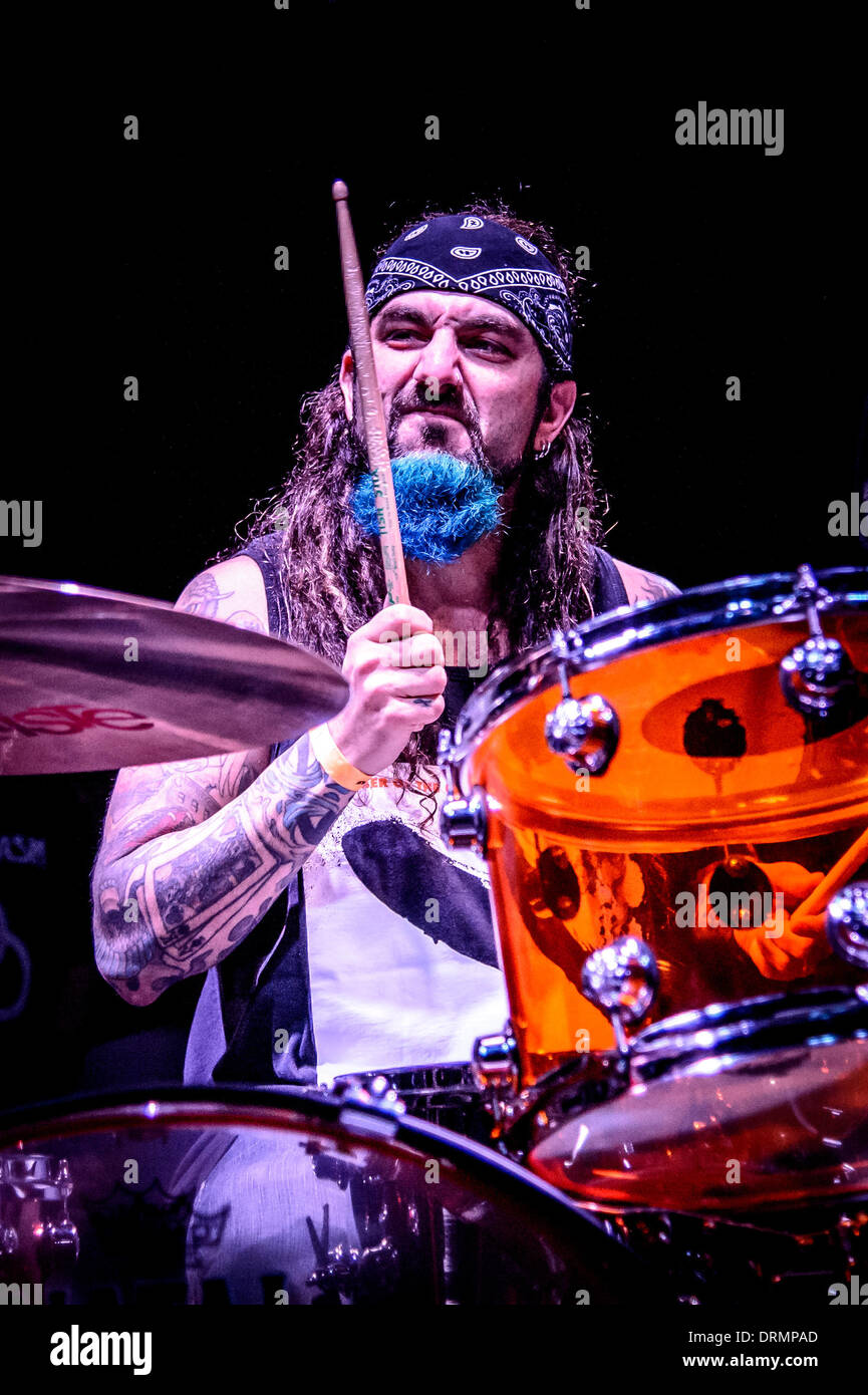 Toronto, Ontario, Canada. 24th Jan, 2014. MIKE PORTNOY. The Bonzo Bash, it is the ultimate celebration for the ultimate drummer, John Henry Bonham of Led Zeppelin. It is presented by Natal and Marshall and is a night filled with amazing drummers playing their favorite Led Zeppelin song. It is a complete evening of Led Zeppelin jams and this year was a crazy one! It was be hosted by Mike Portnoy, Carmine Appice and the show creator, Brian Tichy at The Observatory club in Santa Ana, CA. © Igor Vidyashev/ZUMAPRESS.com/Alamy Live News Stock Photo