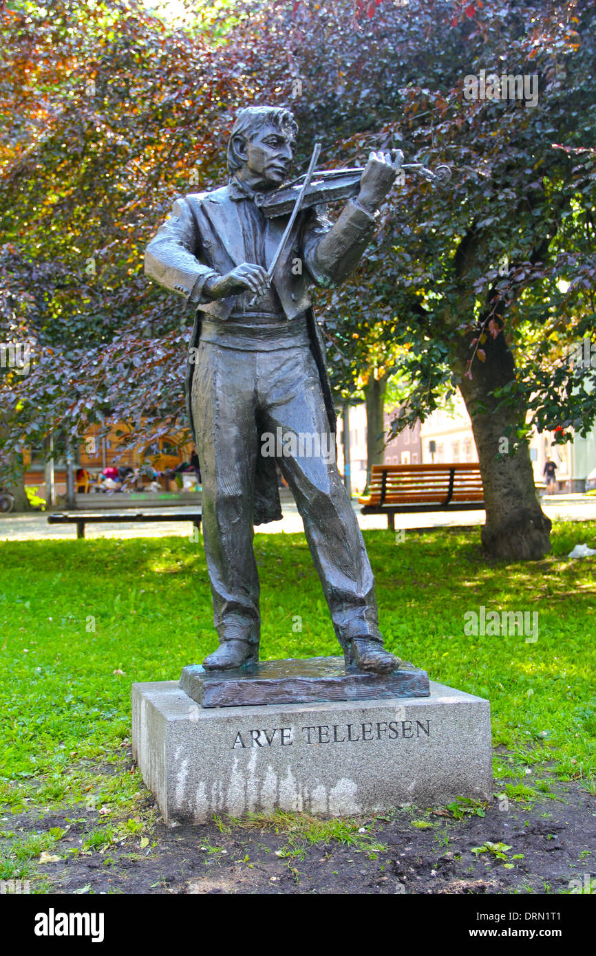 Arve tellefsen hi-res stock photography and images - Alamy, image size:866x1390