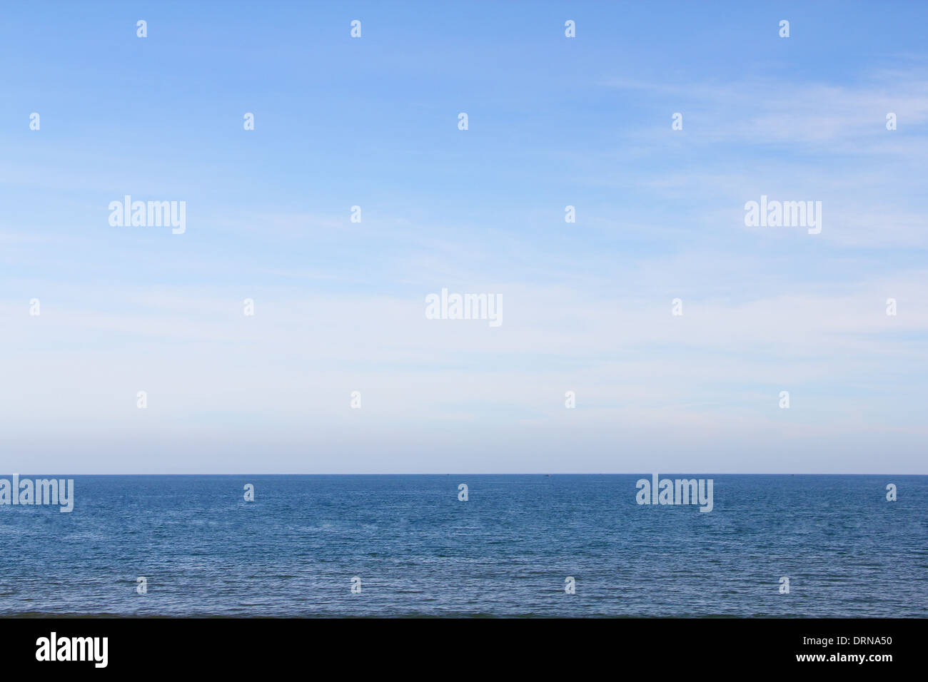Sunny day with blue sky and still water hi-res stock photography and ...