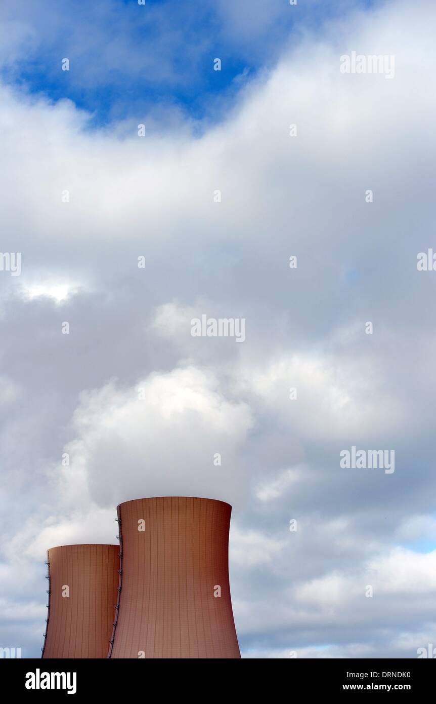 Cooling towers of the nuclear power plant Grohnde in Germany, 28. January 2014. Photo: Frank May Stock Photo