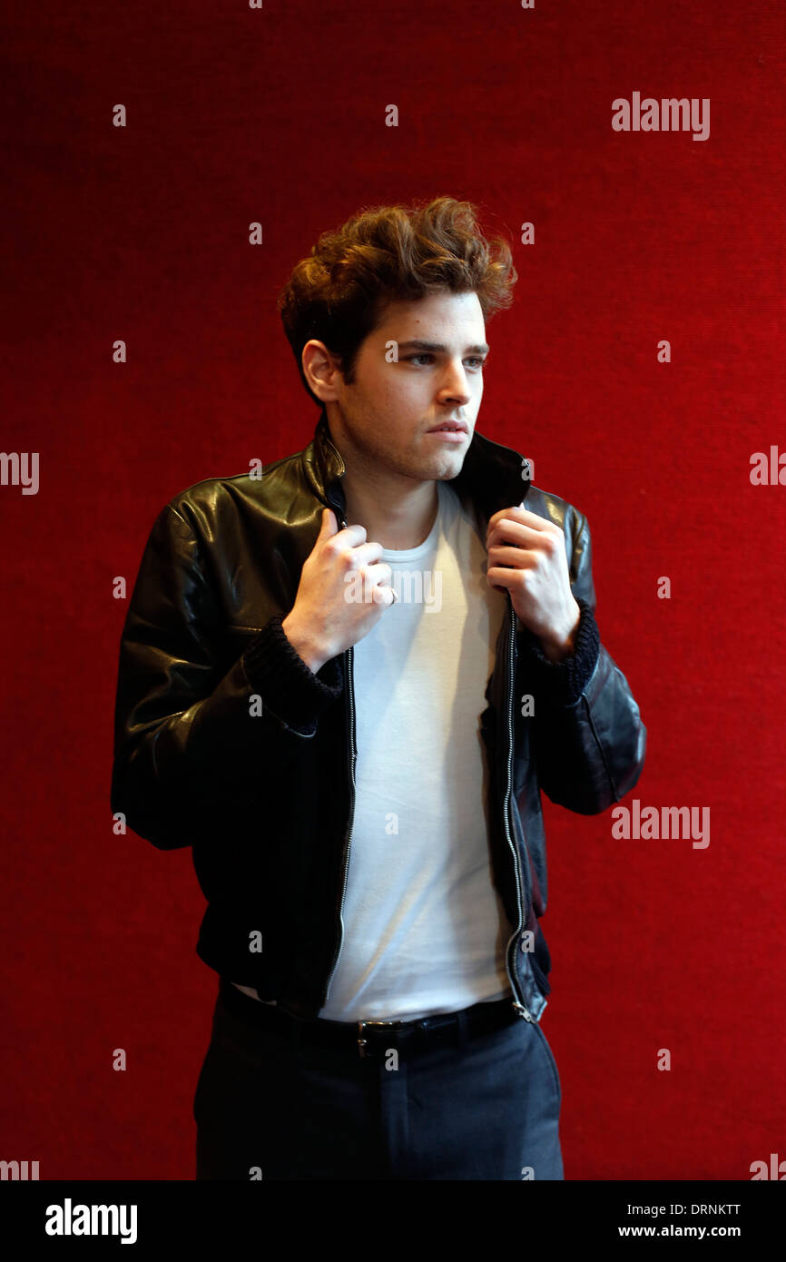 Entertainment Memorabilia sale at Bonhams Stock Photo Alamy