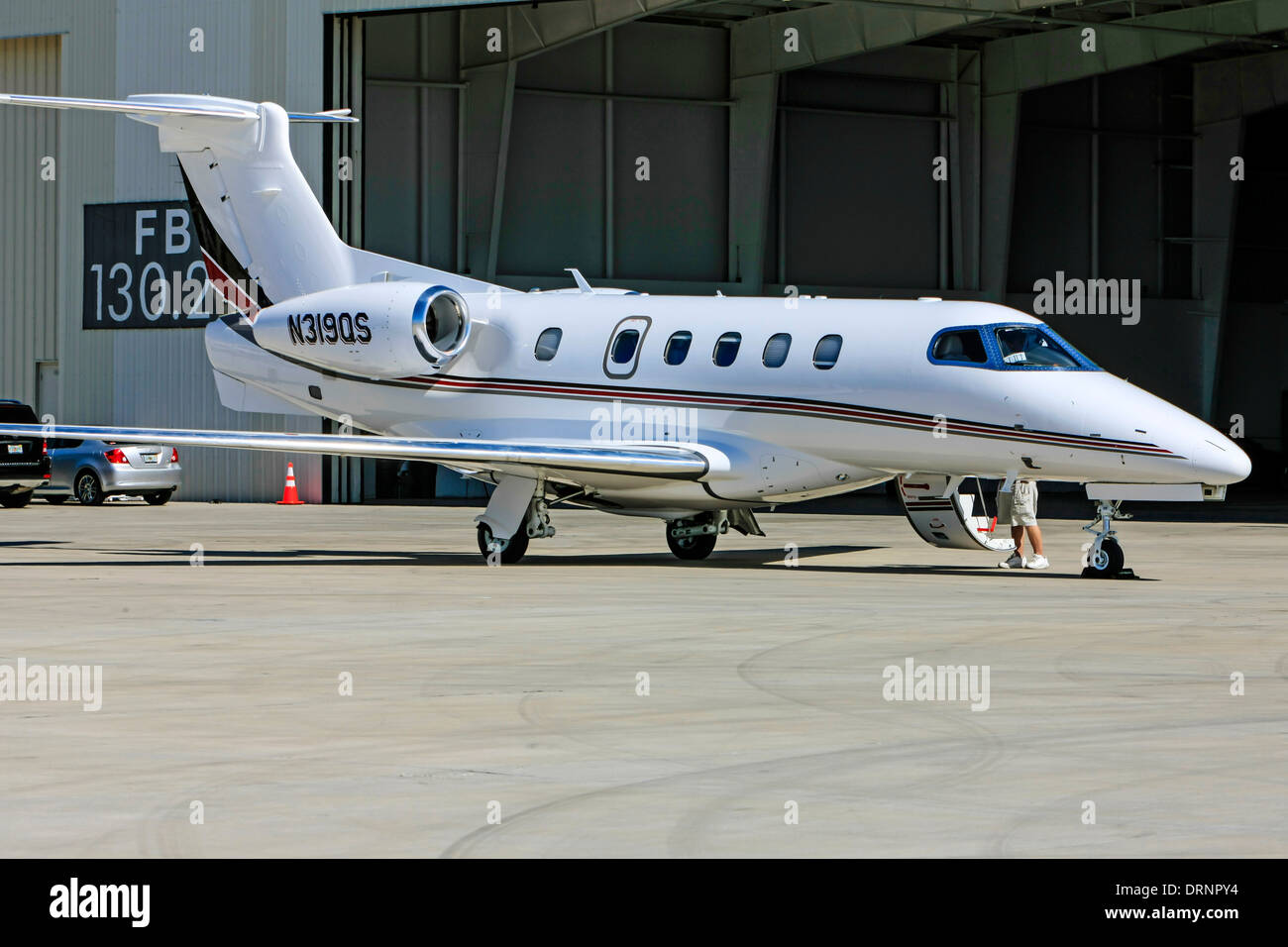 Embraer phenom 300 hi-res stock photography and images - Alamy