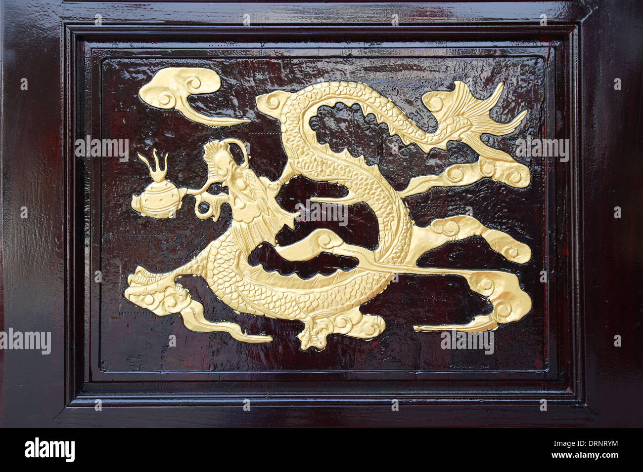 Chinese myth hi-res stock photography and images - Alamy