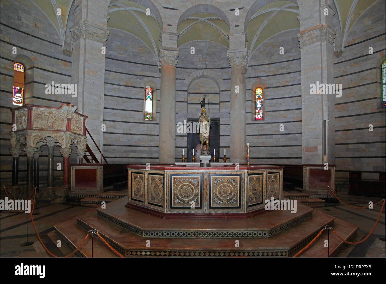 Interior view of the Baptistery in Pisa, natural light and flashes ...