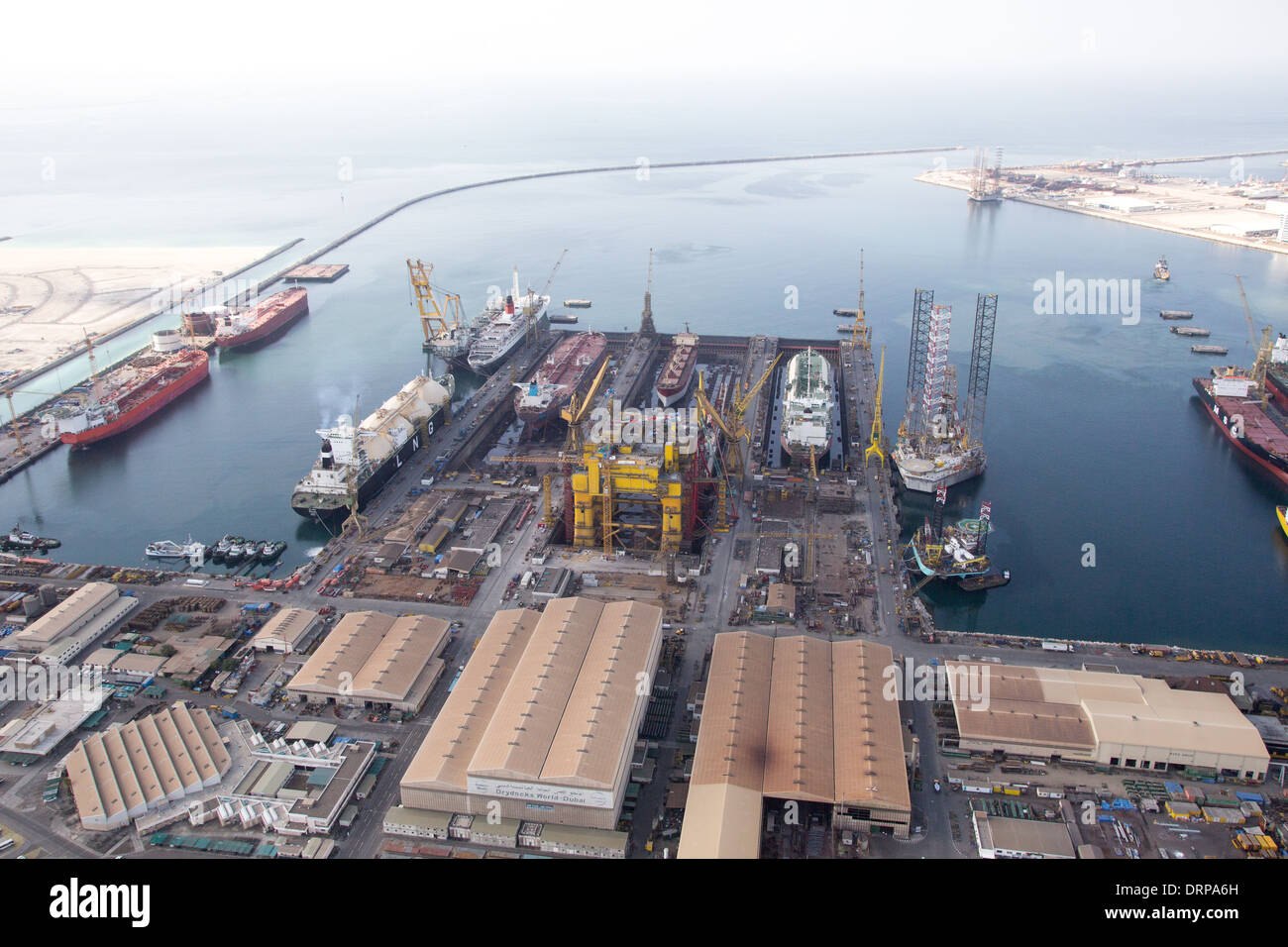 Dubai dry dock hires stock photography and images Alamy