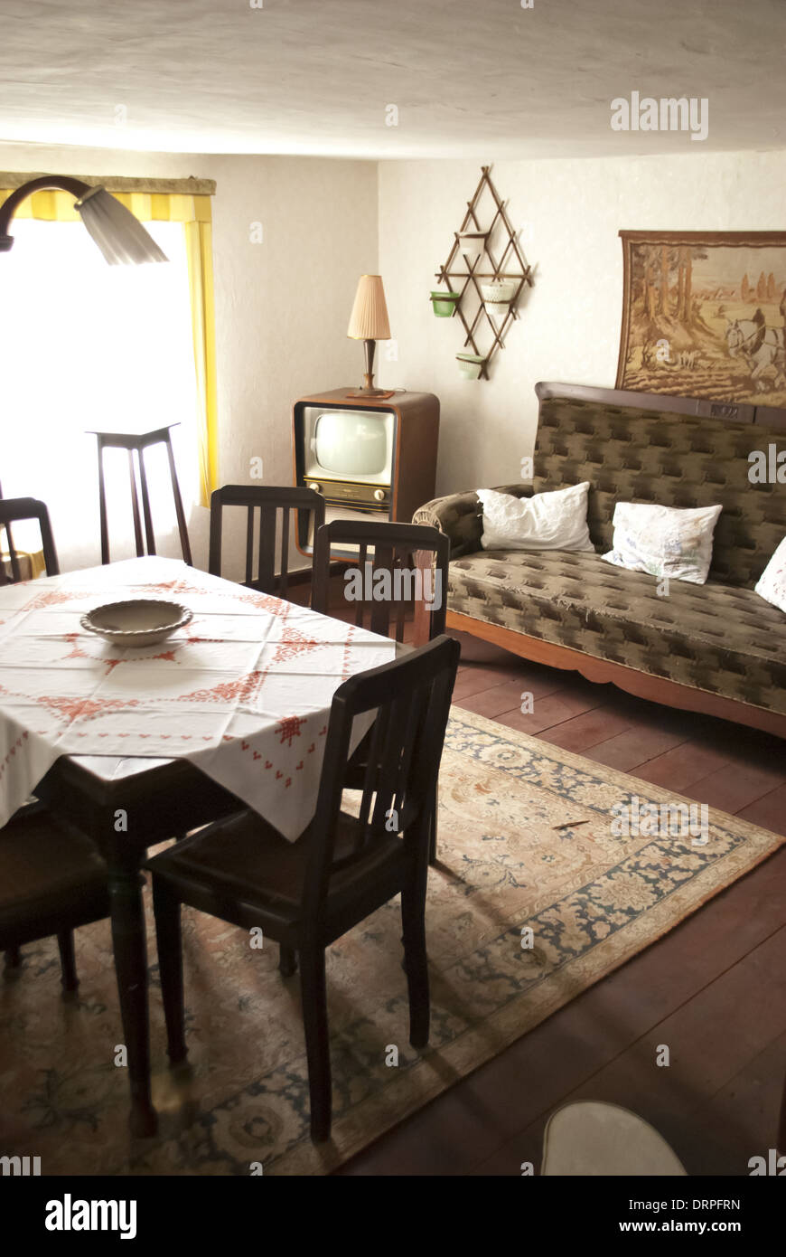 Old living room Stock Photo - Alamy