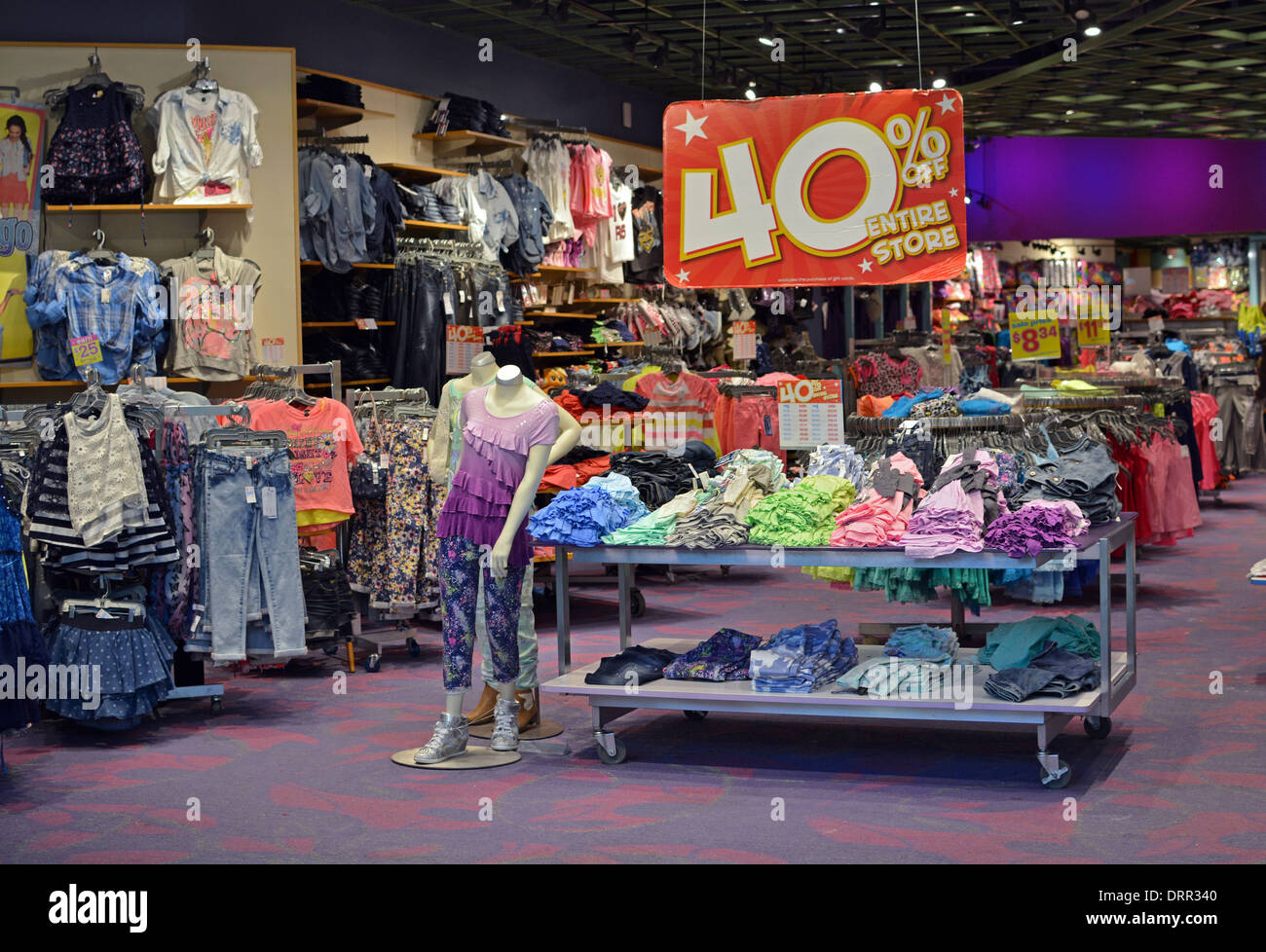 Roosevelt field mall hi-res stock photography and images - Alamy