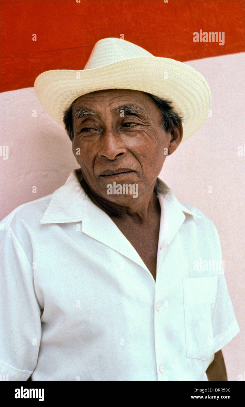 Mexican man wearing a sombrero hat in Cozumel, Mexico Stock Photo Alamy