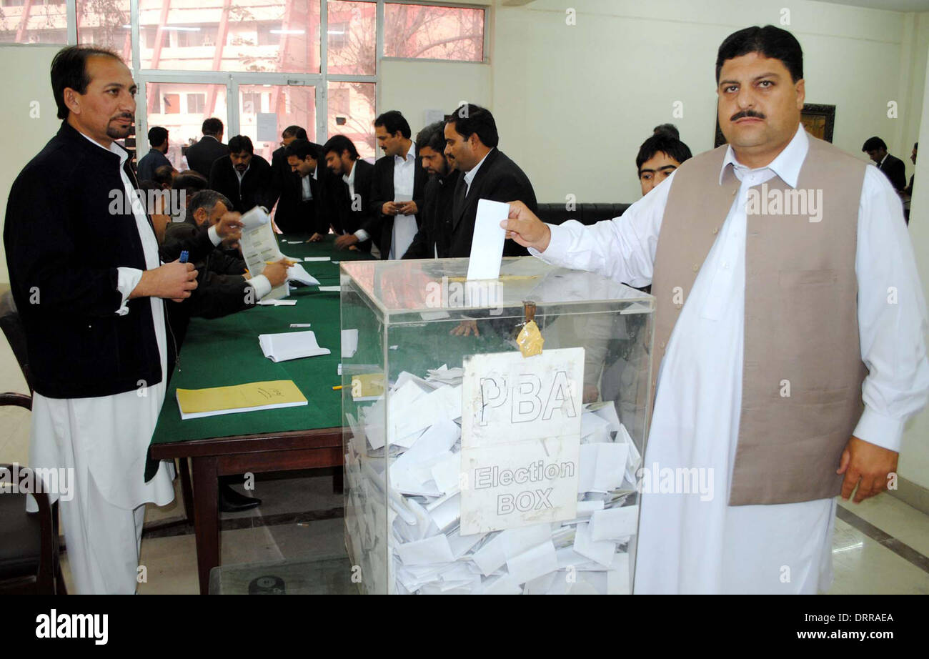 Members of Peshawar Bar Association cast their votes during Annual