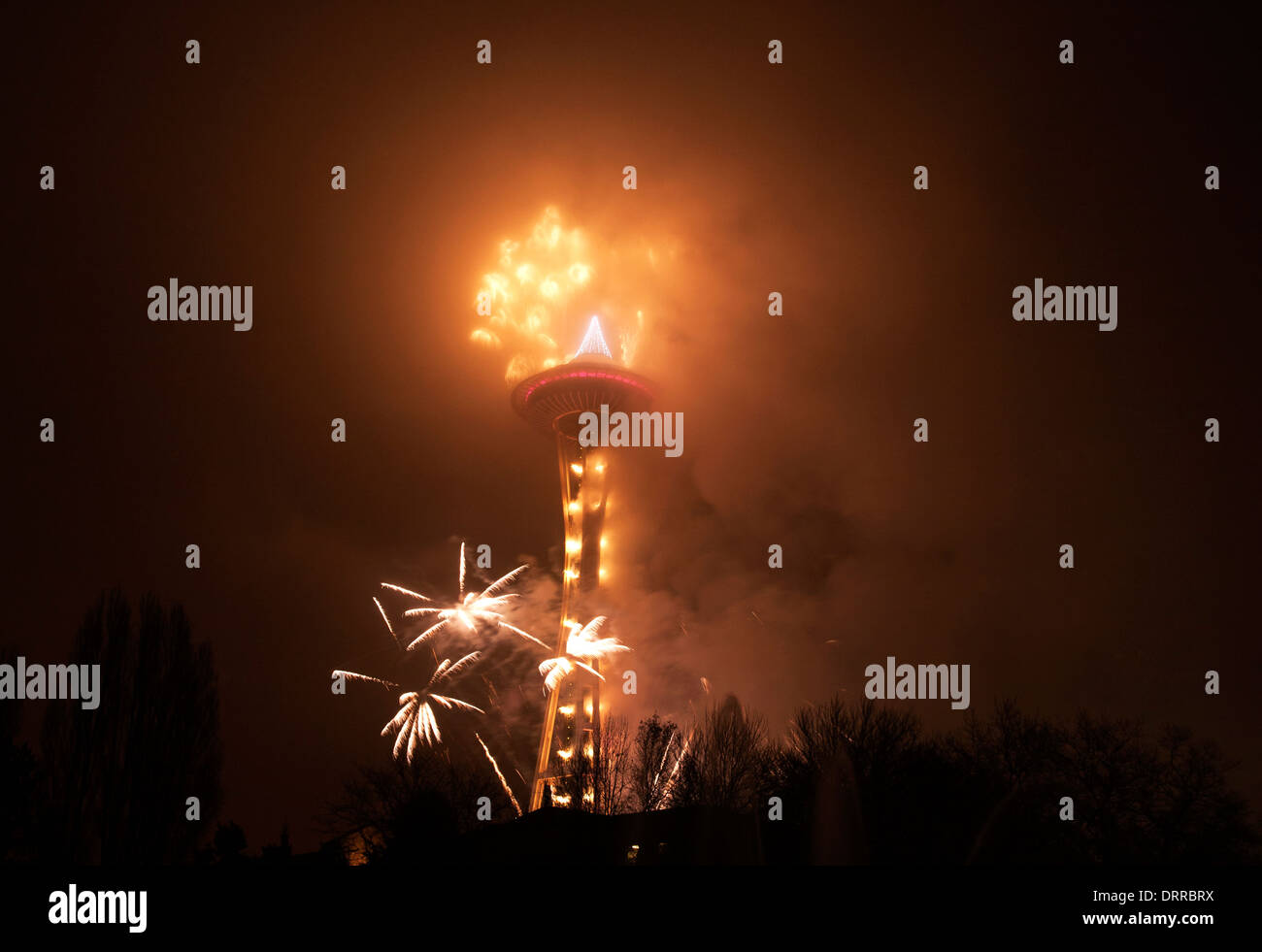 WASHINGTON 2014 New Year fireworks on the Space Needle on a foggy