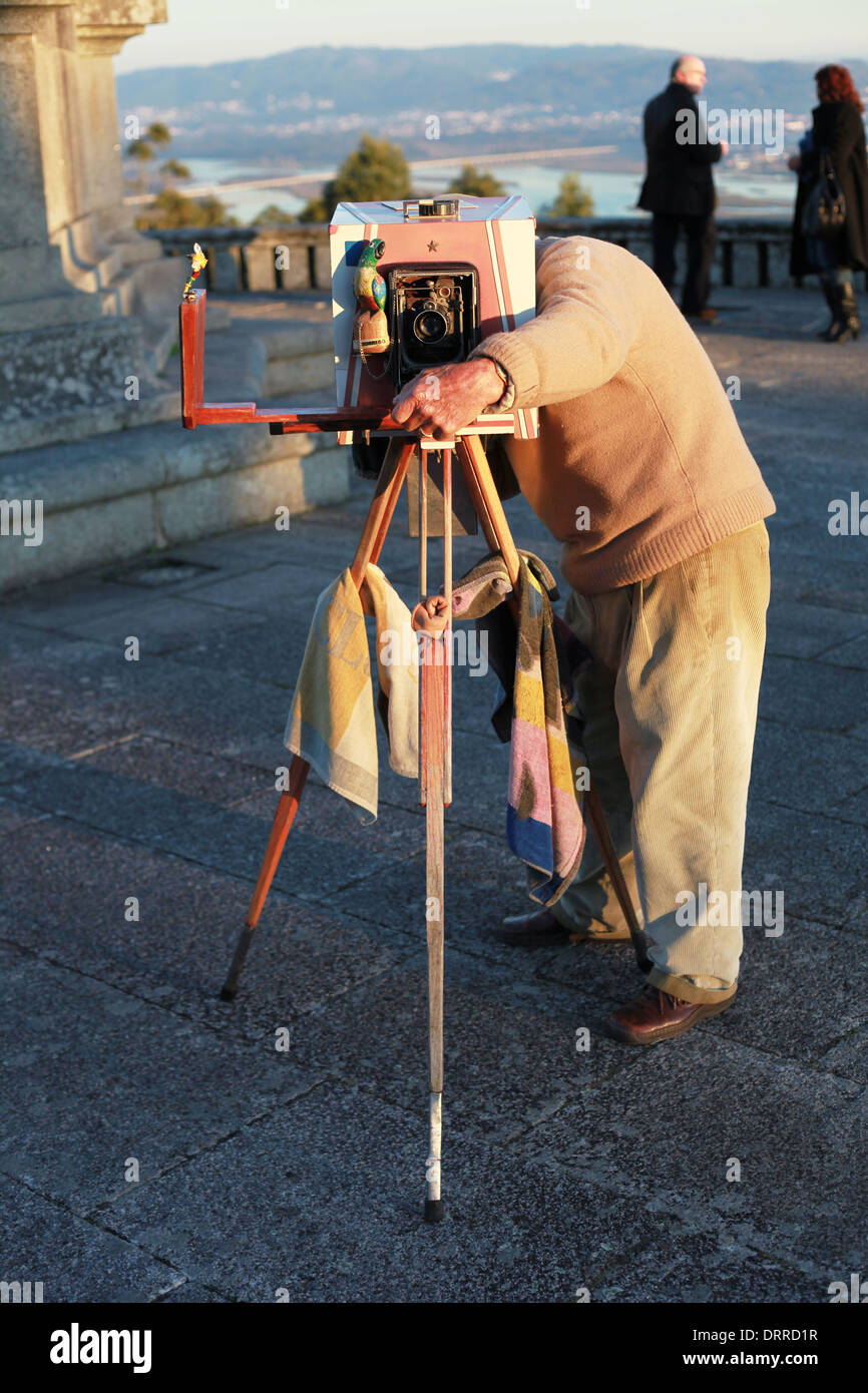 Pictures of an old man hi-res stock photography and images - Alamy