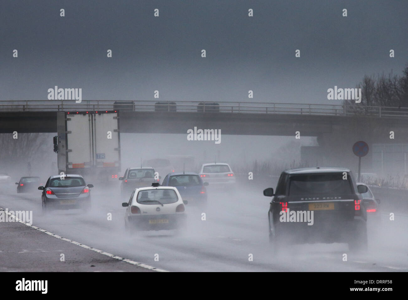 THE A14 DUAL CARRIAGEWAY TRUNK ROAD IN CAMBRIDGE IN THE RAIN Stock Photo