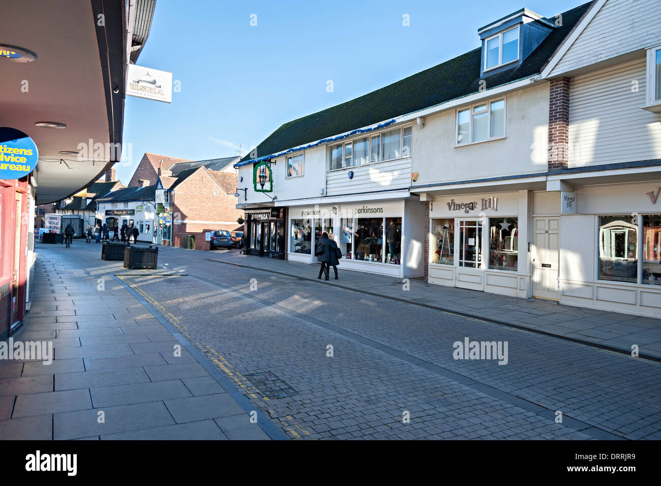shops on mere street stratford upon avon Stock Photo Alamy