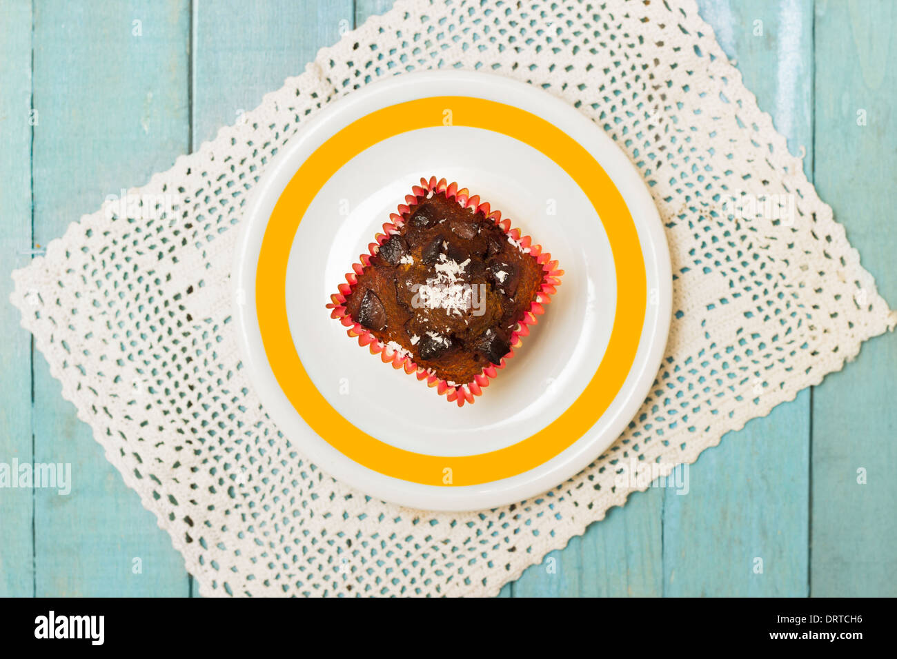 Chocolate chip muffin closeup hi-res stock photography and images - Alamy