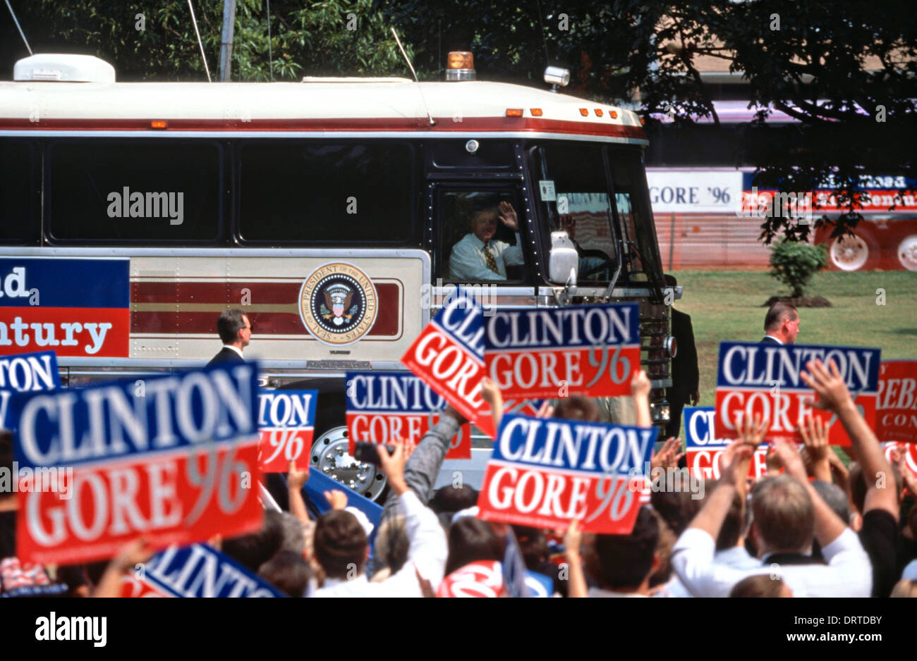 21st century bus stop hires stock photography and images Alamy
