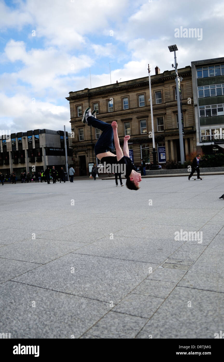 Back flip hires stock photography and images Alamy