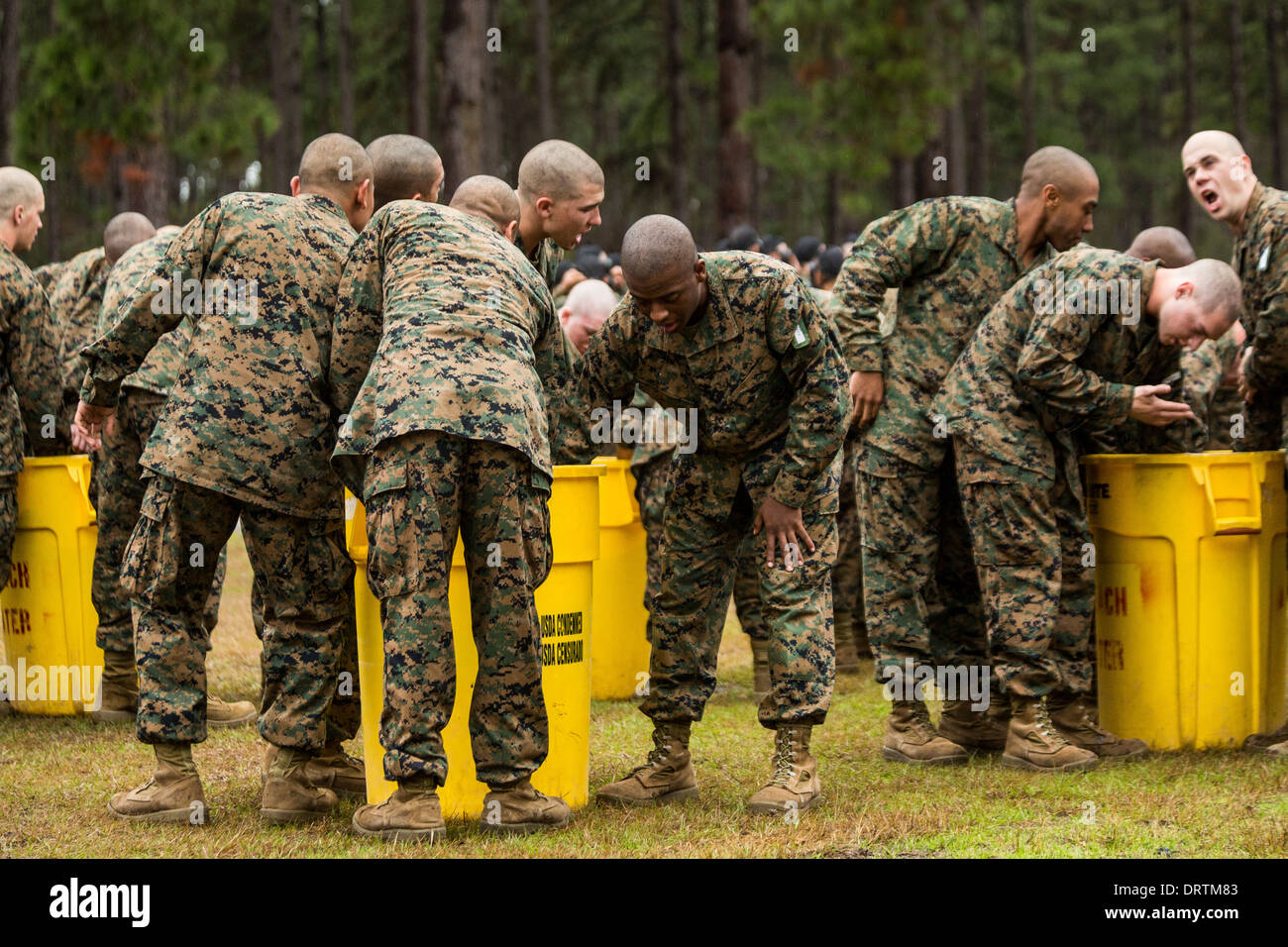 Marines with gas masks hi-res stock photography and images - Alamy