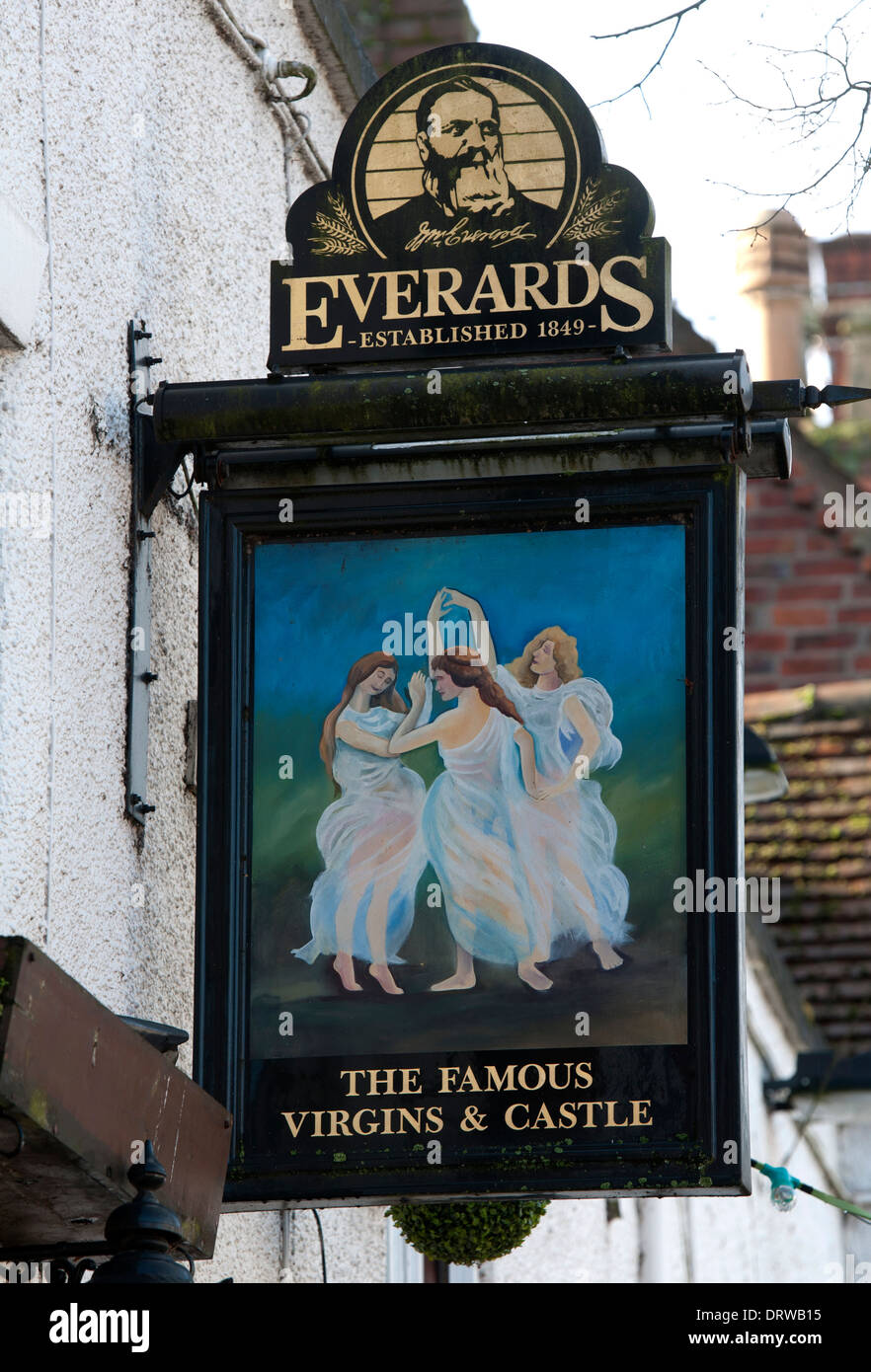 The Famous Virgins and Castle pub sign Kenilworth, Warwickshire, England, UK Stock Photo