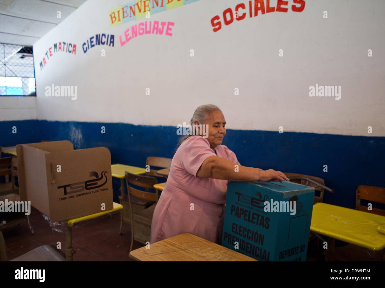 San Salvador, Feb. 2. 1st June, 2014. A citizen casts her ballot during the presidential elections, in Mejicanos sector, in San Salvador, capital of El Salvador, on Feb. 2, 2014. Salvadorans are going to the polls on Sunday to elect a president and vice president for the next five-year term beginning June 1, 2014. © David de la Paz/Xinhua/Alamy Live News Stock Photo