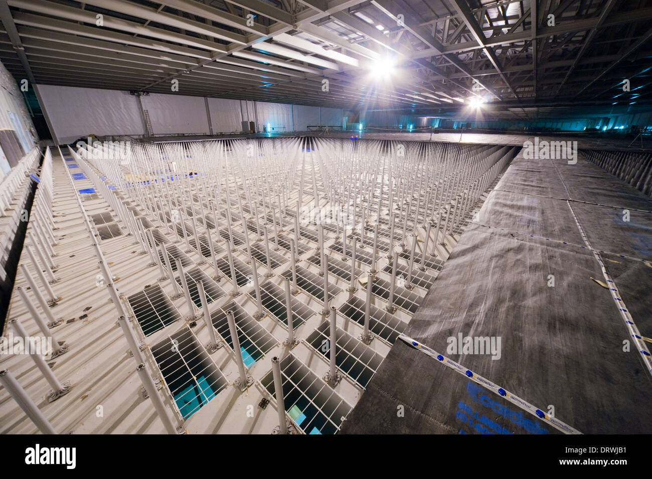 Semiconductor fabrication plant hires stock photography and images Alamy