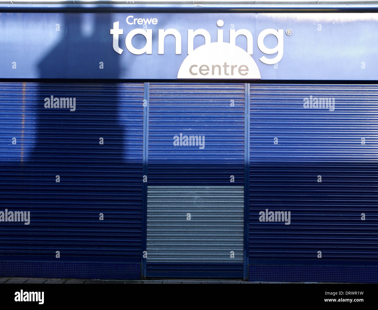 Closed tanning centre in Crewe Cheshire UK Stock Photo