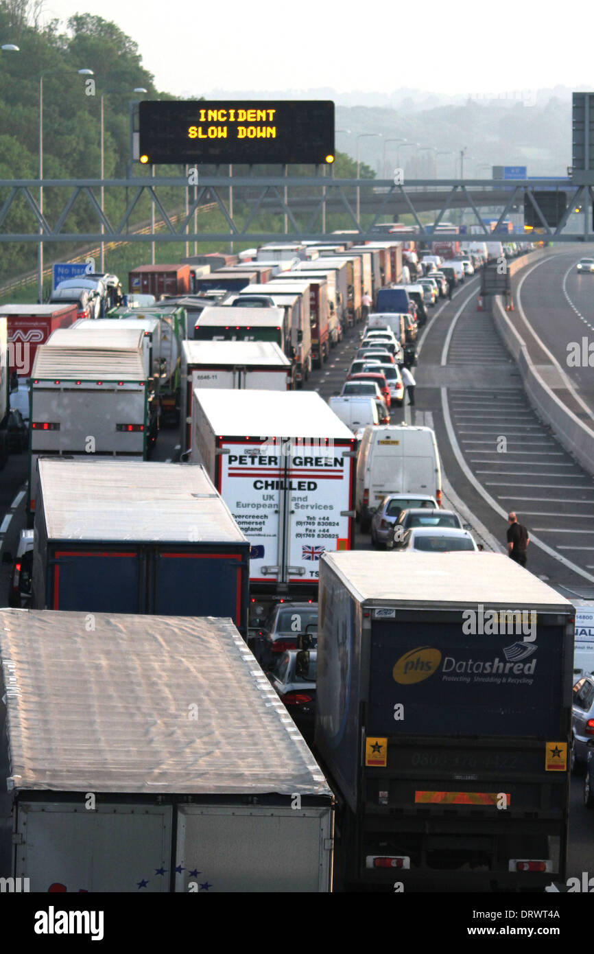Essex, UK, 25th May 2012 Stock pictures of traffic on the M25 between Junction 29 and 28 Stock Photo