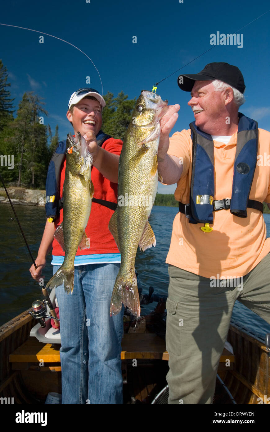 Walleye water hi-res stock photography and images - Alamy