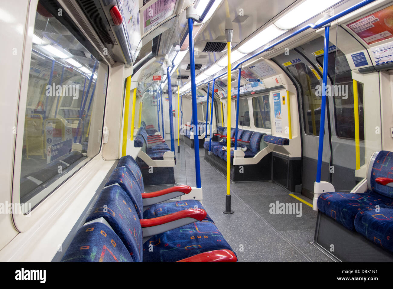 Victoria line tube train hi-res stock photography and images
