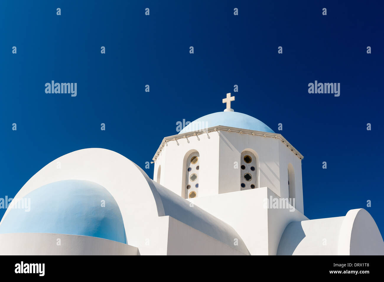 Santorini church hi-res stock photography and images - Alamy