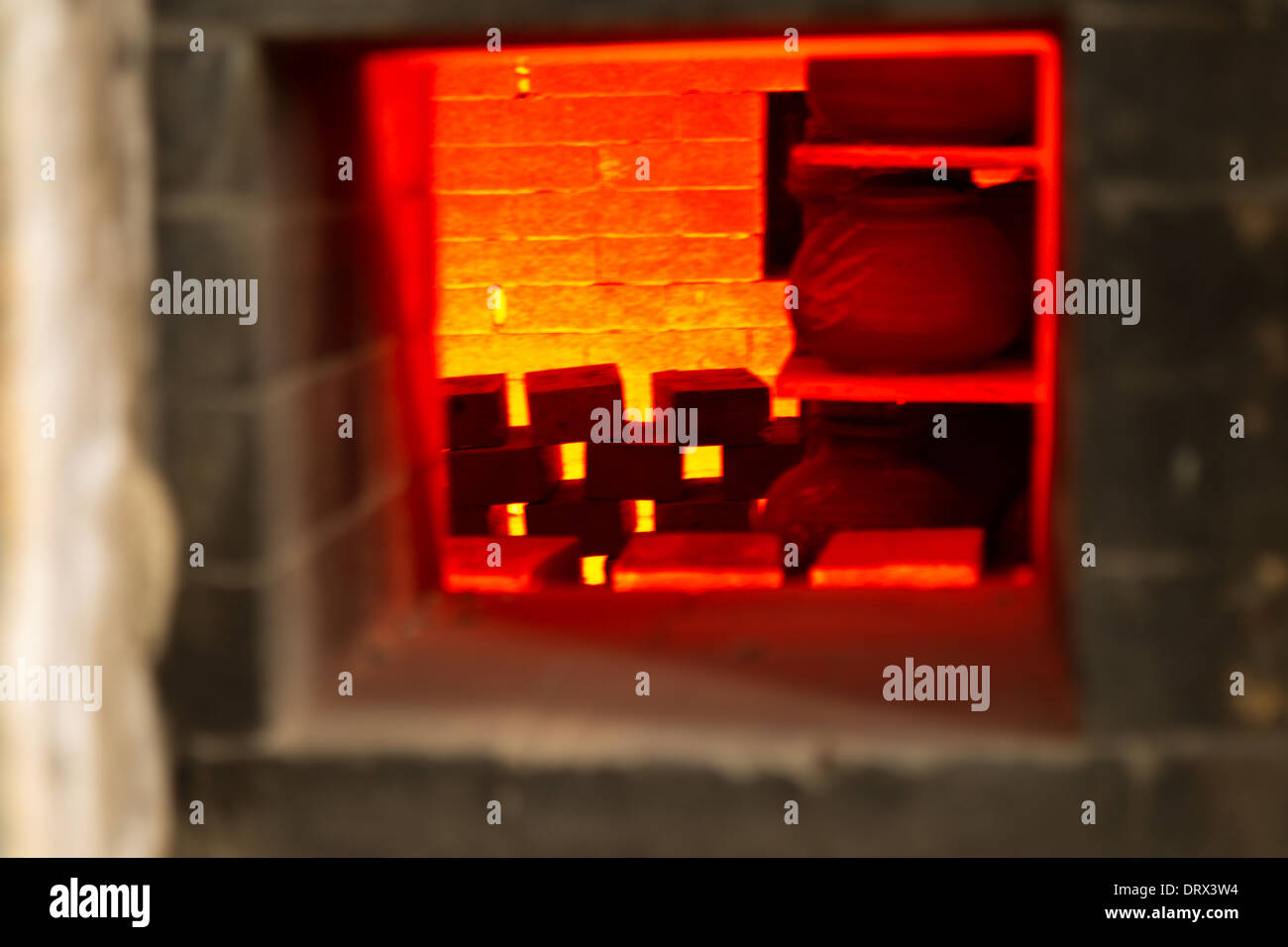 Pottery kiln hires stock photography and images Alamy