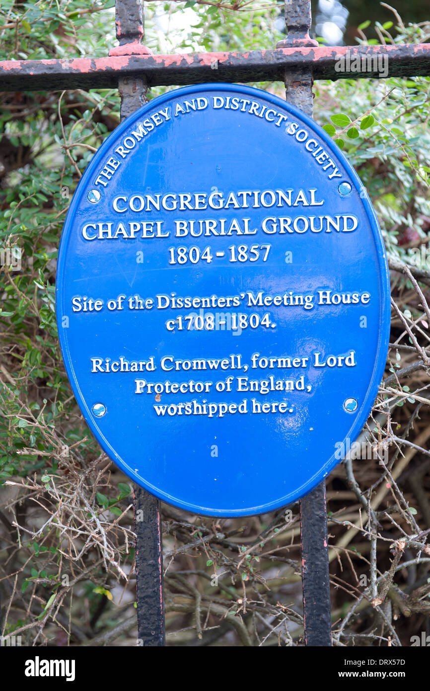 Abbey water romsey High Resolution Stock Photography and Images Alamy