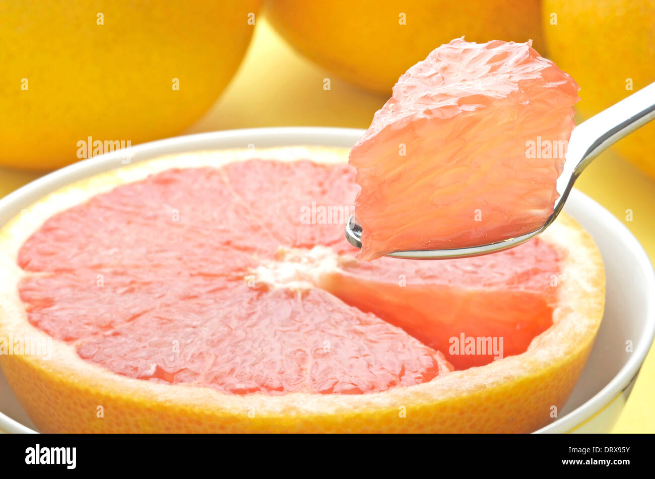 Grapefruit sectioned hires stock photography and images Alamy