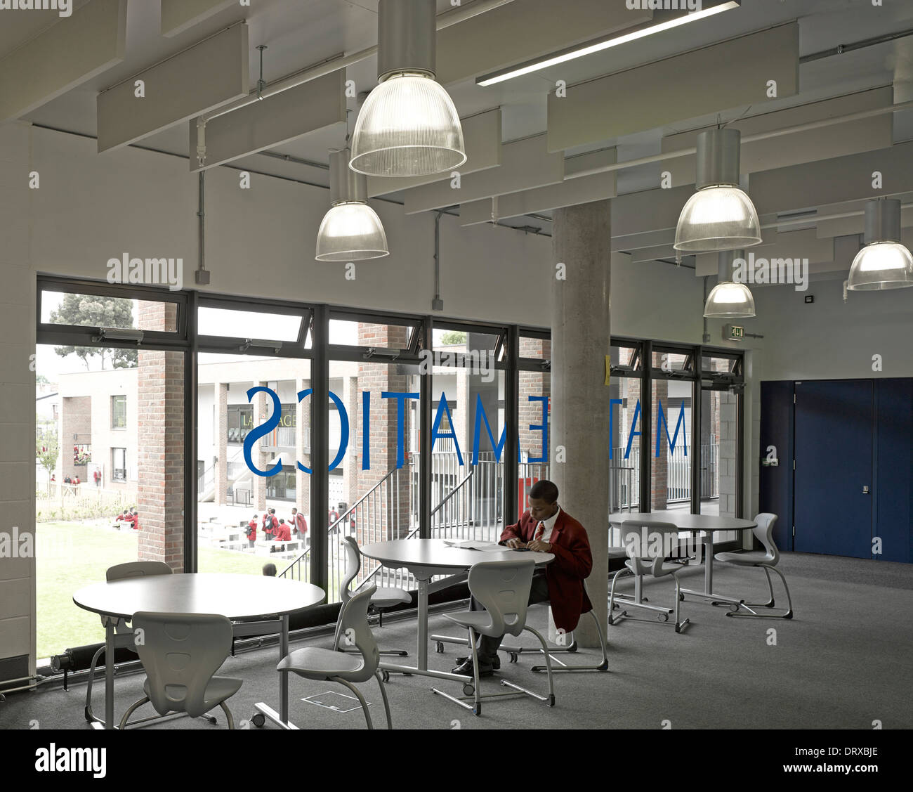 St Thomas the Apostle College, London, United Kingdom. Architect: Allies and Morrison, 2013. Interior view in maths area with st Stock Photo