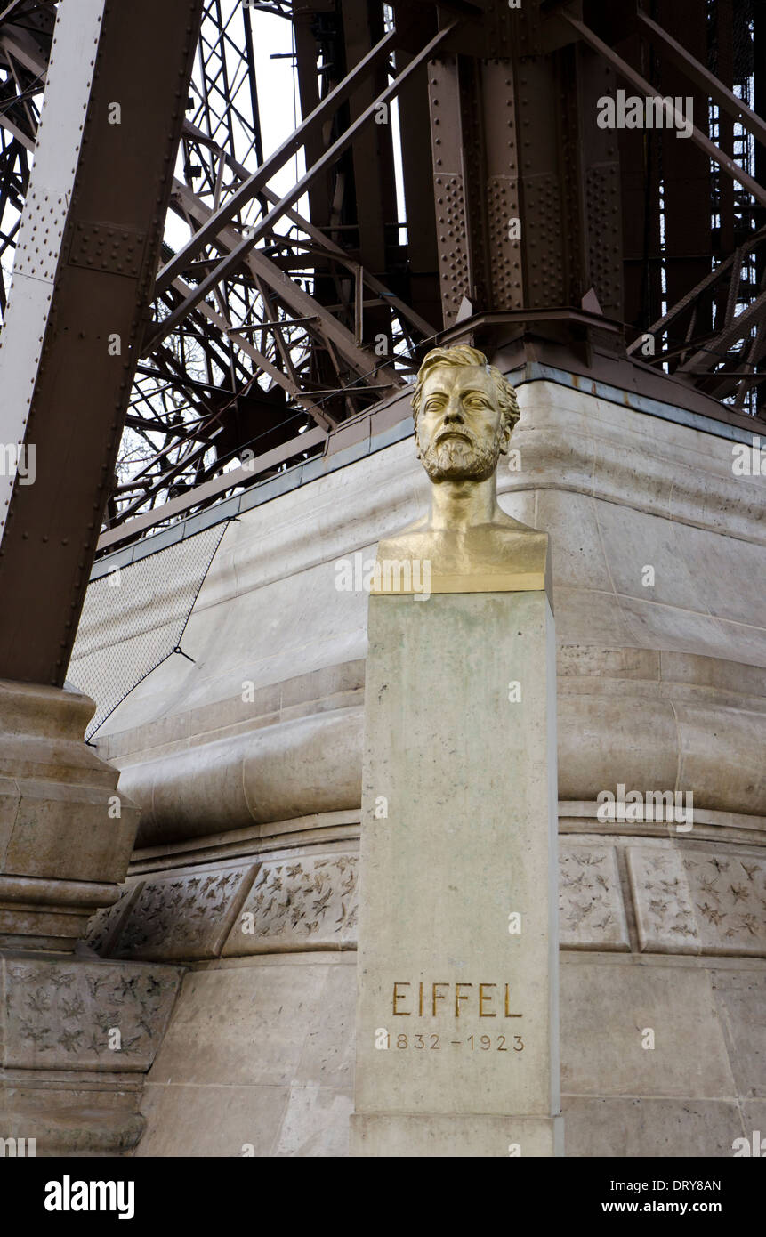 Gustave eiffel statue in front of the Eiffel tower in Paris, France