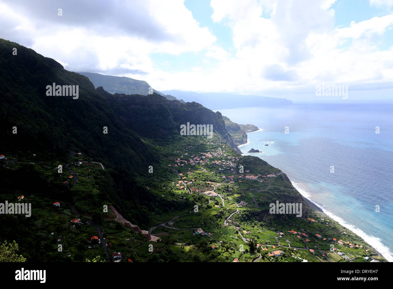 Cabanas portugal hires stock photography and images Alamy